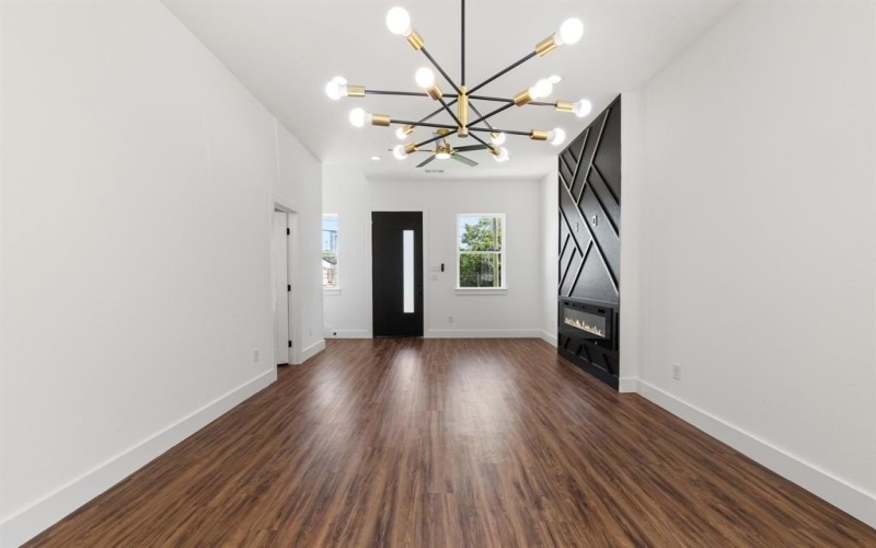 4723 Barry Avenue, Dallas, TX 75223, 4 Habitaciones Habitaciones , ,2 BañosBaños,Residential,En Venta,4723 Barry Avenue,0,21055871