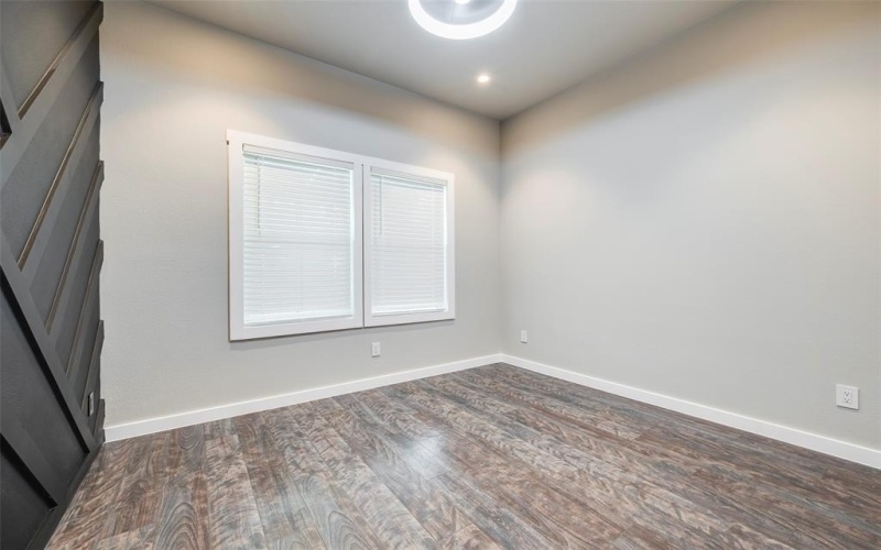 2514 Marburg Street, Dallas, TX 75215, 4 Habitaciones Habitaciones , ,3 BañosBaños,Residential,En Venta,2514 Marburg Street,0,21056012