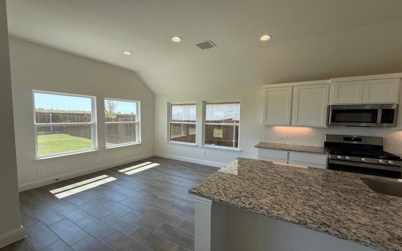 5005 Meadow Vista Lane, Fort Worth, TX 76036, 3 Bedrooms Bedrooms, ,2 BathroomsBathrooms,Residential,For Sale,5005 Meadow Vista Lane,0,21056910