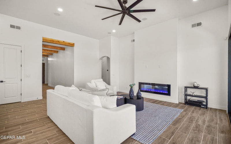 13012 POWICK Drive, El Paso, TX 79928, 4 Bedrooms Bedrooms, ,3 BathroomsBathrooms,Residential,For Sale,13012 POWICK Drive,919415