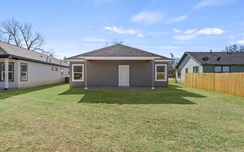 3202 Poplar Street, Greenville, TX 75402, 3 Habitaciones Habitaciones , ,2 BañosBaños,Residential,En Venta,3202 Poplar Street,0,21056922