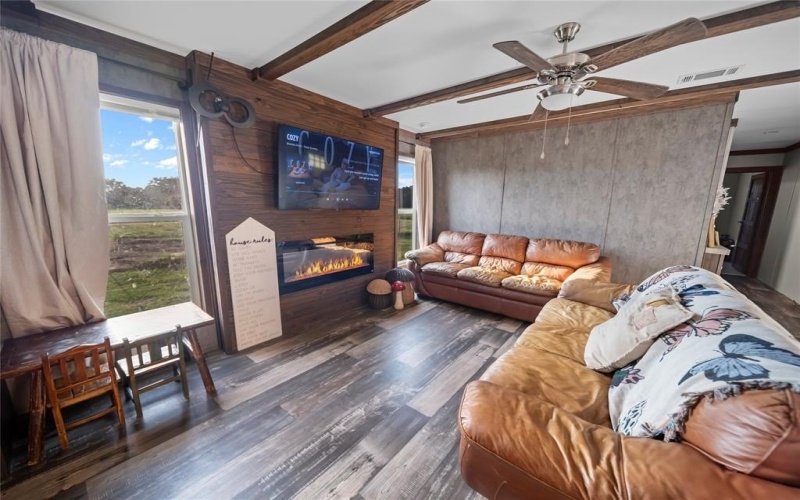 11757 County Road 2429, Kemp, TX 75143, 3 Bedrooms Bedrooms, ,2 BathroomsBathrooms,Residential,For Sale,11757 County Road 2429,0,21057021