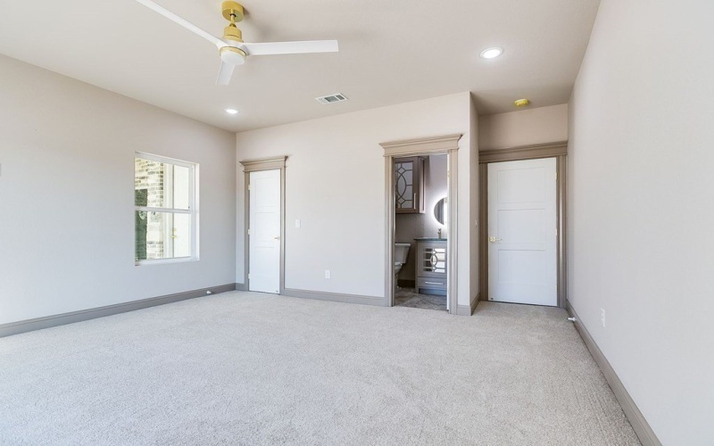 5202 Riviera Lane, San Angelo, TX 76904, 5 Bedrooms Bedrooms, ,5 BathroomsBathrooms,Residential,For Sale,5202 Riviera Lane,0,129009