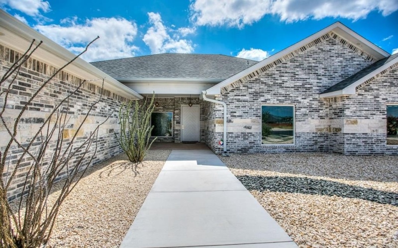 5202 Riviera Lane, San Angelo, TX 76904, 5 Bedrooms Bedrooms, ,5 BathroomsBathrooms,Residential,For Sale,5202 Riviera Lane,0,129009