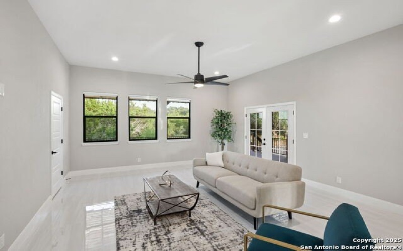 643 Mystic parkway, Spring Branch, TX 78070, 4 Habitaciones Habitaciones , ,5 BañosBaños,Residential,En Venta,643 Mystic parkway,0,1906819