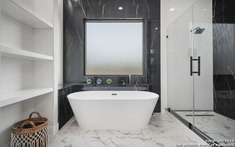 643 Mystic parkway, Spring Branch, TX 78070, 4 Habitaciones Habitaciones , ,5 BañosBaños,Residential,En Venta,643 Mystic parkway,0,1906819