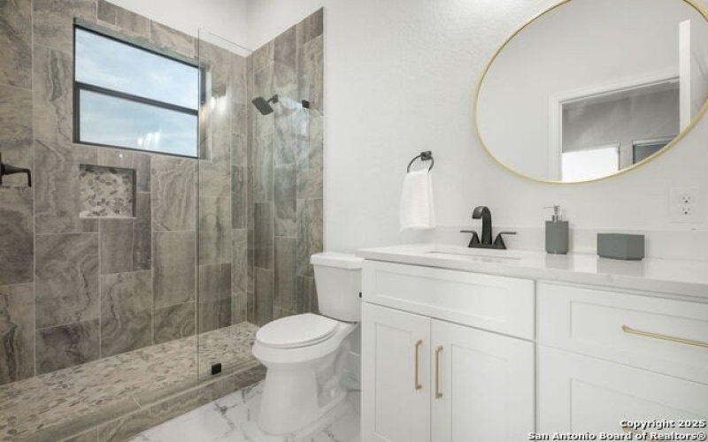 643 Mystic parkway, Spring Branch, TX 78070, 4 Habitaciones Habitaciones , ,5 BañosBaños,Residential,En Venta,643 Mystic parkway,0,1906819