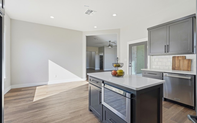 5516 Slayde St, San Angelo, TX 76904, 3 Habitaciones Habitaciones , ,2 BañosBaños,Residential,En Venta,5516 Slayde St,0,128993