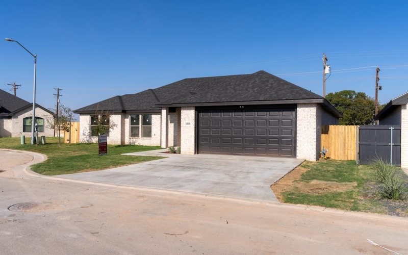 1008 Killdeer, Midland, TX 79706, 4 Bedrooms Bedrooms, ,2 BathroomsBathrooms,Residential,For Sale,1008 Killdeer,0,50085251