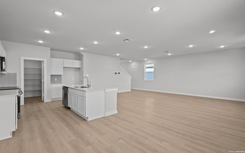 10719 Fairchild Way, San Antonio, TX 78109, 4 Habitaciones Habitaciones , ,3 BañosBaños,Residential,En Venta,10719 Fairchild Way,0,1906973