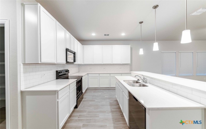 300 Jills Path, Seguin, TX 78155, 3 Bedrooms Bedrooms, ,2 BathroomsBathrooms,Residential,For Sale,300 Jills Path,0,592329