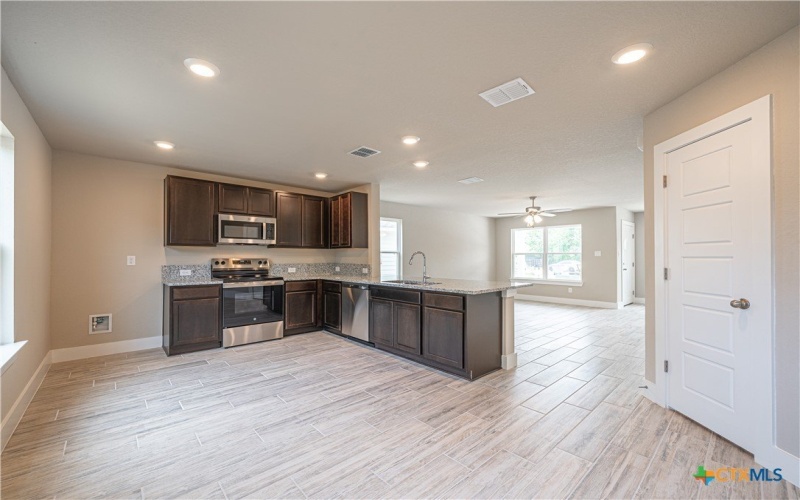 326 Mar Hill Circle, Seguin, TX 78155, 3 Bedrooms Bedrooms, ,2 BathroomsBathrooms,Residential,For Sale,326 Mar Hill Circle,0,592332