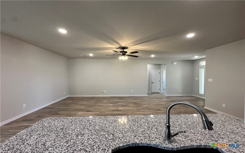 3011 Seeker Street, Killeen, TX 76549, 3 Habitaciones Habitaciones , ,2 BañosBaños,Residential,En Venta,3011 Seeker Street,0,592371
