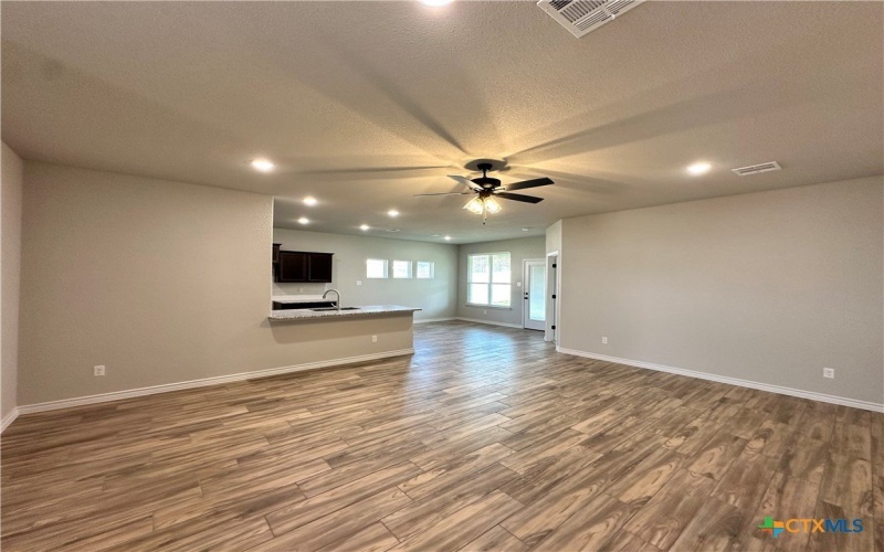 3011 Seeker Street, Killeen, TX 76549, 3 Habitaciones Habitaciones , ,2 BañosBaños,Residential,En Venta,3011 Seeker Street,0,592371
