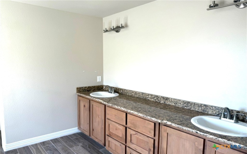 3214 Digby Drive, Belton, TX 76513, 4 Bedrooms Bedrooms, ,3 BathroomsBathrooms,Residential,For Sale,3214 Digby Drive,0,592372