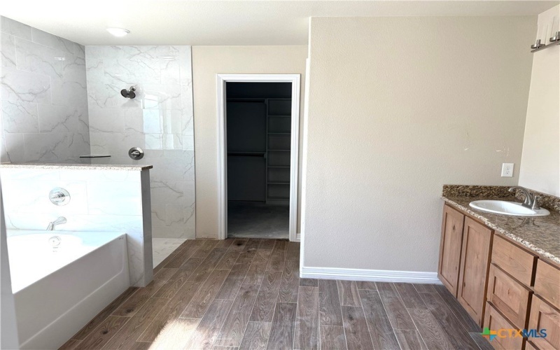 3214 Digby Drive, Belton, TX 76513, 4 Bedrooms Bedrooms, ,3 BathroomsBathrooms,Residential,For Sale,3214 Digby Drive,0,592372