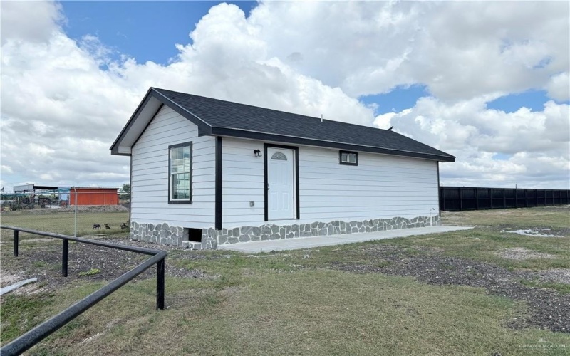 11214 W Edinburg Avenue, Edcouch, TX 78538, ,Commercial Sale,For Sale,11214 W Edinburg Avenue,0,480331