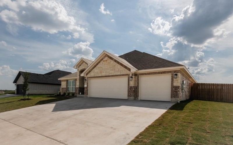 1317 Red Rock Road, Hewitt, TX 76643, 4 Habitaciones Habitaciones , ,3 BañosBaños,Residential,En Venta,1317 Red Rock Road,0,21039077