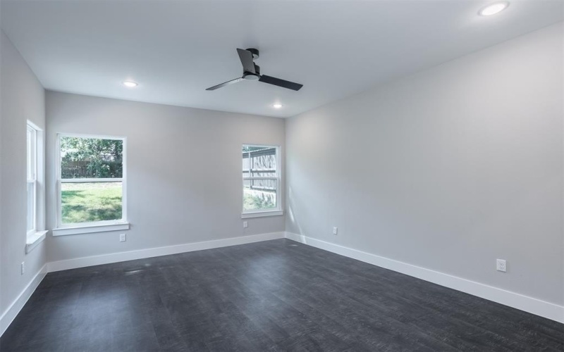 326 W Day Street, Denison, TX 75020, 3 Habitaciones Habitaciones , ,2 BañosBaños,Residential,En Venta,326 W Day Street,0,21046842