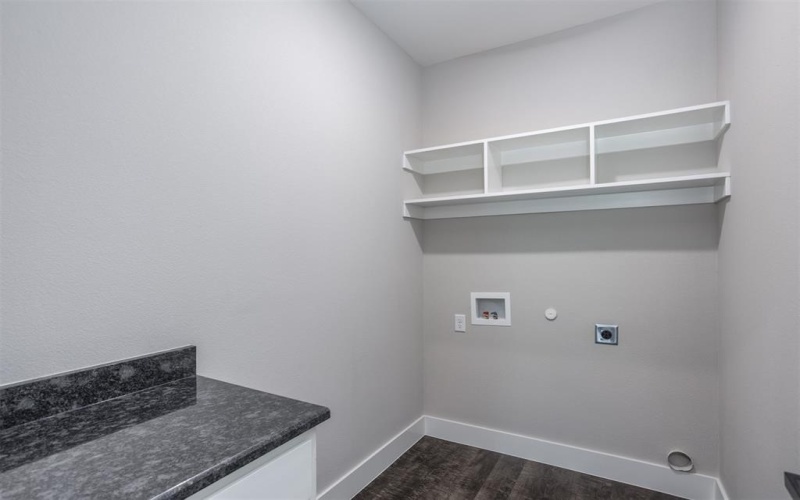 326 W Day Street, Denison, TX 75020, 3 Habitaciones Habitaciones , ,2 BañosBaños,Residential,En Venta,326 W Day Street,0,21046842