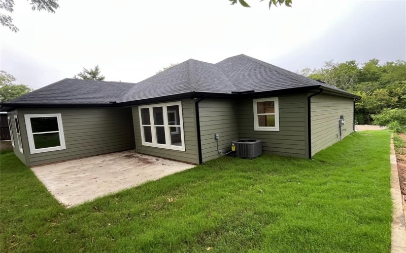 326 W Day Street, Denison, TX 75020, 3 Habitaciones Habitaciones , ,2 BañosBaños,Residential,En Venta,326 W Day Street,0,21046842