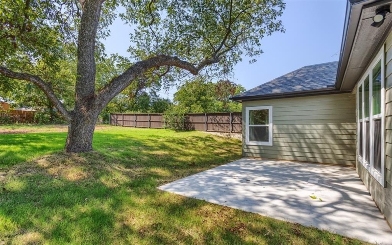 326 W Day Street, Denison, TX 75020, 3 Habitaciones Habitaciones , ,2 BañosBaños,Residential,En Venta,326 W Day Street,0,21046842