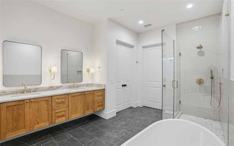 360 O' Connor Ridge Boulevard #12, Irving, TX 75038, 3 Bedrooms Bedrooms, ,3 BathroomsBathrooms,Residential,For Sale,360 O' Connor Ridge Boulevard,0,21054829