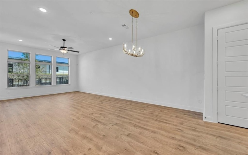 4843 Fuller Court #1204, Irving, TX 75038, 3 Bedrooms Bedrooms, ,2 BathroomsBathrooms,Residential,For Sale,4843 Fuller Court,0,21057823