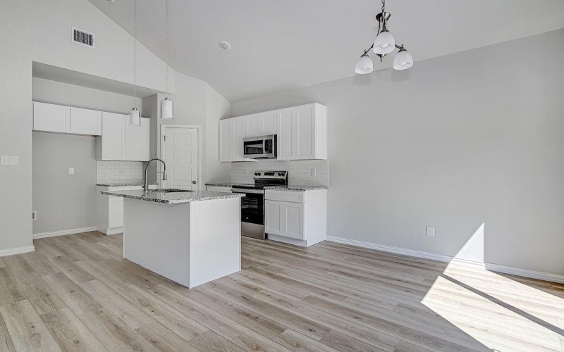 428 Wilshire Avenue, Azle, TX 76020, 4 Habitaciones Habitaciones , ,2 BañosBaños,Residential,En Venta,428 Wilshire Avenue,0,21057839