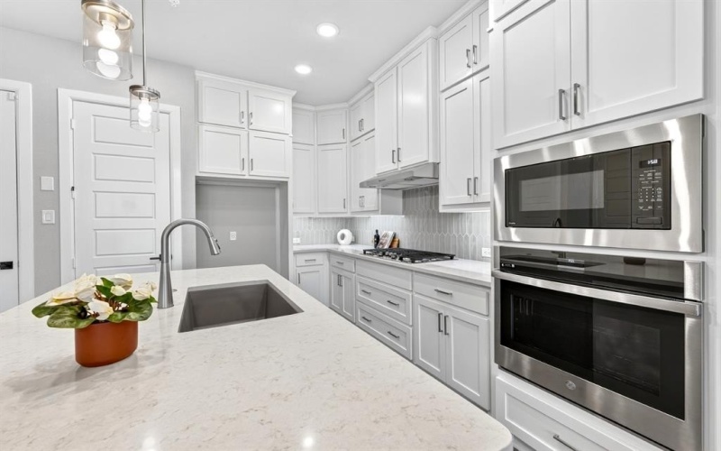 4843 Fuller Court #1205, Irving, TX 75038, 3 Bedrooms Bedrooms, ,2 BathroomsBathrooms,Residential,For Sale,4843 Fuller Court,0,21057849