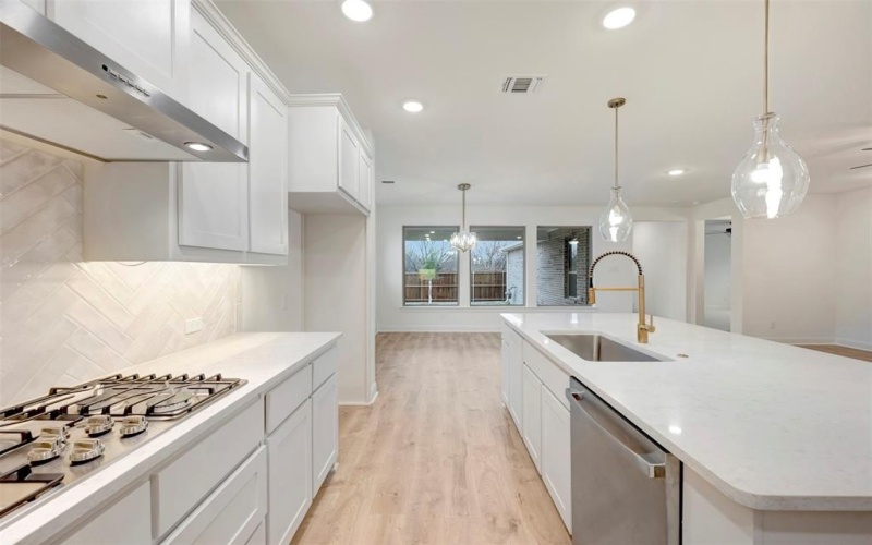 1020 Violet Drive, Crowley, TX 76036, 4 Bedrooms Bedrooms, ,3 BathroomsBathrooms,Residential,For Sale,1020 Violet Drive,0,21057900