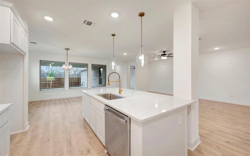 1020 Violet Drive, Crowley, TX 76036, 4 Bedrooms Bedrooms, ,3 BathroomsBathrooms,Residential,For Sale,1020 Violet Drive,0,21057900