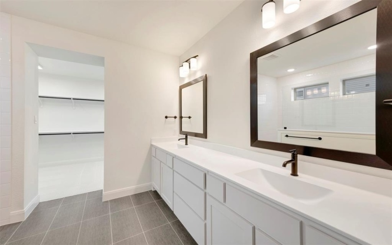 1020 Violet Drive, Crowley, TX 76036, 4 Bedrooms Bedrooms, ,3 BathroomsBathrooms,Residential,For Sale,1020 Violet Drive,0,21057900