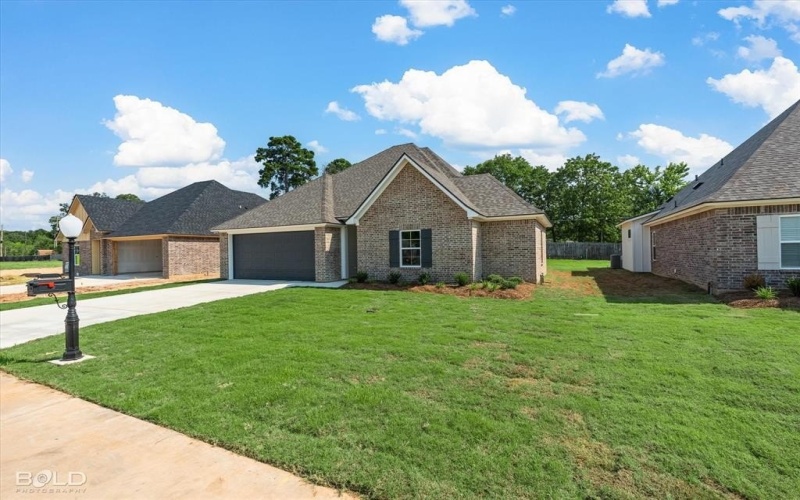 319 Mousse Ruelle, Shreveport, LA 71106, 4 Bedrooms Bedrooms, ,2 BathroomsBathrooms,Residential,For Sale,319 Mousse Ruelle,0,21058089