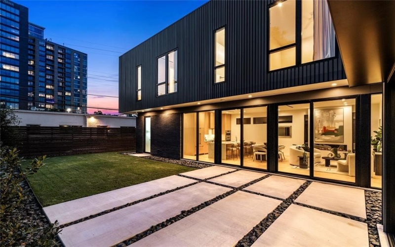 5029 Pershing Street, Dallas, TX 75206, 3 Habitaciones Habitaciones , ,3 BañosBaños,Residential,En Venta,5029 Pershing Street,0,21055939