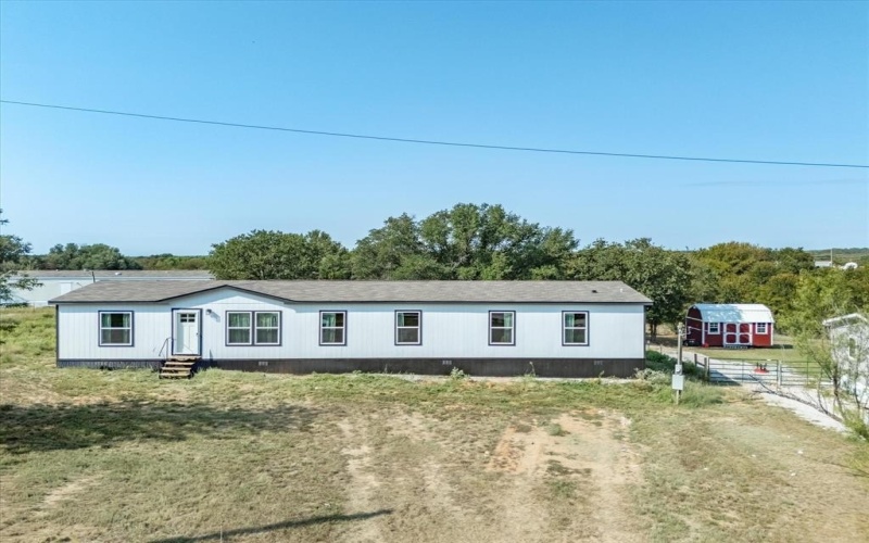 380 Valley Ridge Drive, Bridgeport, TX 76426, 5 Bedrooms Bedrooms, ,3 BathroomsBathrooms,Residential,For Sale,380 Valley Ridge Drive,0,21056297