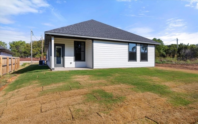 2508 Deer Trail, Granbury, TX 76048, 3 Bedrooms Bedrooms, ,2 BathroomsBathrooms,Residential,For Sale,2508 Deer Trail,0,21056764