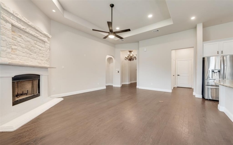 2013 Lake Vista Drive, Little Elm, TX 75068, 3 Bedrooms Bedrooms, ,2 BathroomsBathrooms,Residential,For Sale,2013 Lake Vista Drive,0,21057026