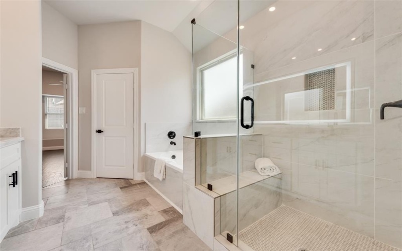 2013 Lake Vista Drive, Little Elm, TX 75068, 3 Bedrooms Bedrooms, ,2 BathroomsBathrooms,Residential,For Sale,2013 Lake Vista Drive,0,21057026