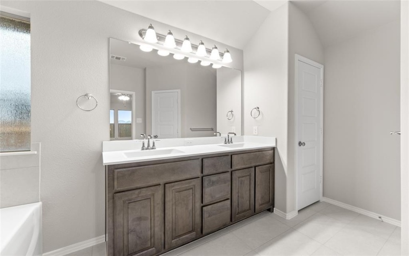 4509 Snakeweed Street, Fort Worth, TX 76036, 3 Habitaciones Habitaciones , ,2 BañosBaños,Residential,En Venta,4509 Snakeweed Street,0,21057279