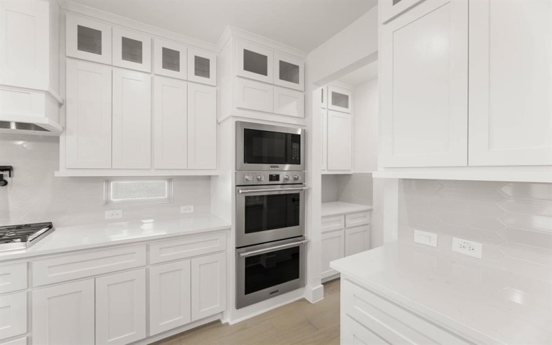 721 S Hidden Lakes Drive, DeSoto, TX 75115, 5 Habitaciones Habitaciones , ,5 BañosBaños,Residential,En Venta,721 S Hidden Lakes Drive,0,21057290