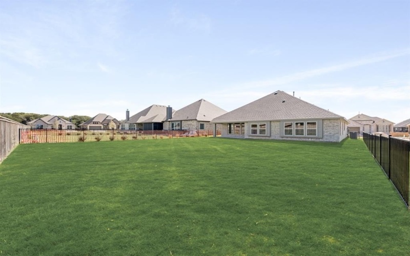 321 Bowrider Lane, Granbury, TX 76049, 4 Habitaciones Habitaciones , ,2 BañosBaños,Residential,En Venta,321 Bowrider Lane,0,21057295