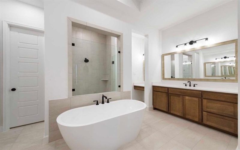 10436 Gray Hills Drive, Fort Worth, TX 76126, 4 Habitaciones Habitaciones , ,3 BañosBaños,Residential,En Venta,10436 Gray Hills Drive,0,21057305