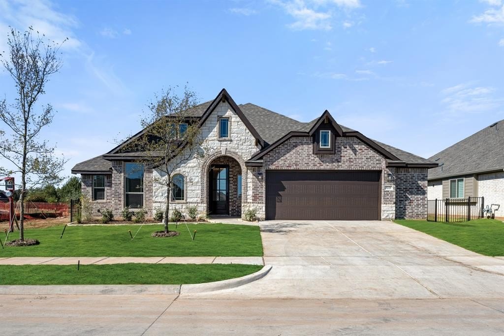 3221 Boat Landing Trail, Granbury, TX 76049, 3 Bedrooms Bedrooms, ,2 BathroomsBathrooms,Residential,For Sale,3221 Boat Landing Trail,0,21057328