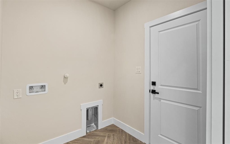 5706 Belaire Circle, Granbury, TX 76048, 4 Bedrooms Bedrooms, ,2 BathroomsBathrooms,Residential,For Sale,5706 Belaire Circle,0,21057364