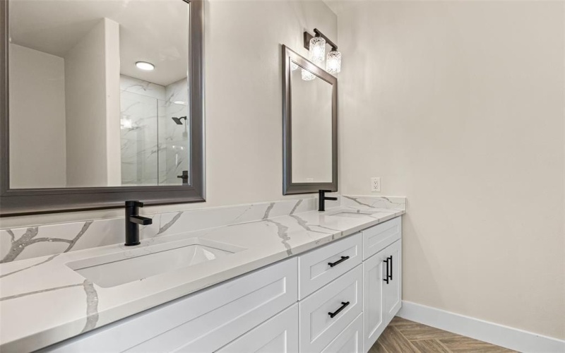 5706 Belaire Circle, Granbury, TX 76048, 4 Bedrooms Bedrooms, ,2 BathroomsBathrooms,Residential,For Sale,5706 Belaire Circle,0,21057364
