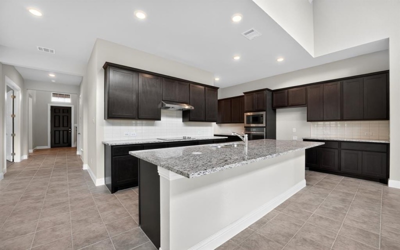 400 Alicia Court, Mansfield, TX 76063, 5 Habitaciones Habitaciones , ,5 BañosBaños,Residential,En Venta,400 Alicia Court,0,21057432