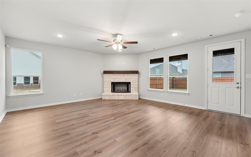 1232 Sabine River Lane, Springtown, TX 76082, 3 Bedrooms Bedrooms, ,2 BathroomsBathrooms,Residential,For Sale,1232 Sabine River Lane,0,21057579