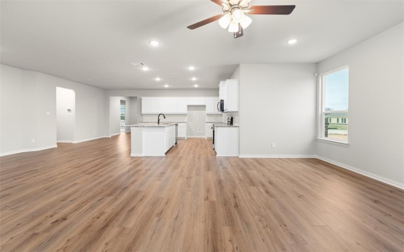 1232 Sabine River Lane, Springtown, TX 76082, 3 Bedrooms Bedrooms, ,2 BathroomsBathrooms,Residential,For Sale,1232 Sabine River Lane,0,21057579