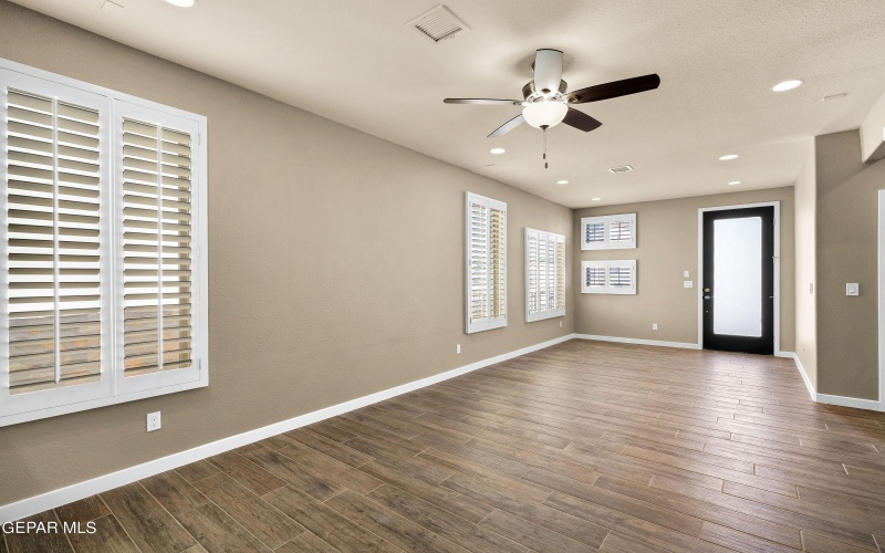 5869 Dalhart Drive, El Paso, TX 79924, 3 Habitaciones Habitaciones , ,2 BañosBaños,Residential,En Venta,5869 Dalhart Drive,919670